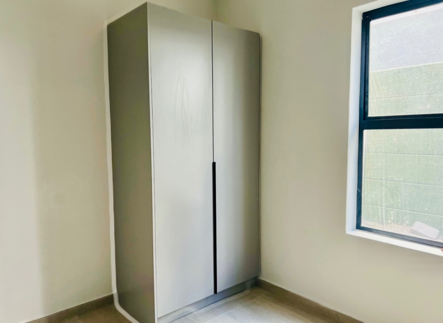 1 Bedroom Property for Sale in Table View Western Cape